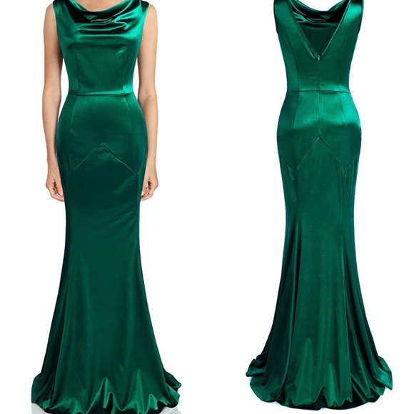Dresses & Skirts - Emerald Green Gorgeous Gown